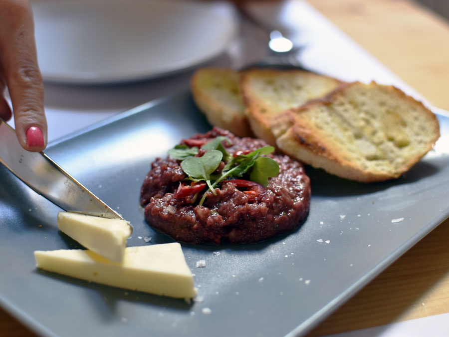 Bistro & Wine Bar Pod Zidom – Cheap Daily Specials and a Wide Selection of Wines in the Very Heart of Zagreb